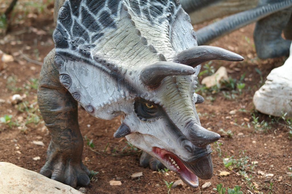 Dinosaur Amusement Park - Tiluria / Pixabay