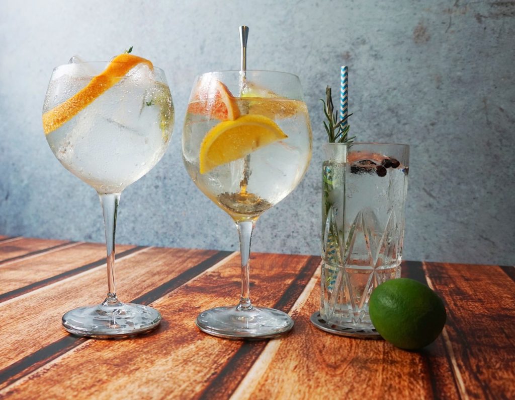 Gin Tonic Cocktails Summer Drinks  - CocktailTime / Pixabay