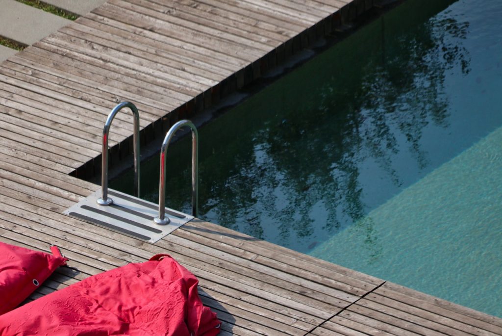 Pool Swimming Pool Water Reflection - planet_fox / Pixabay