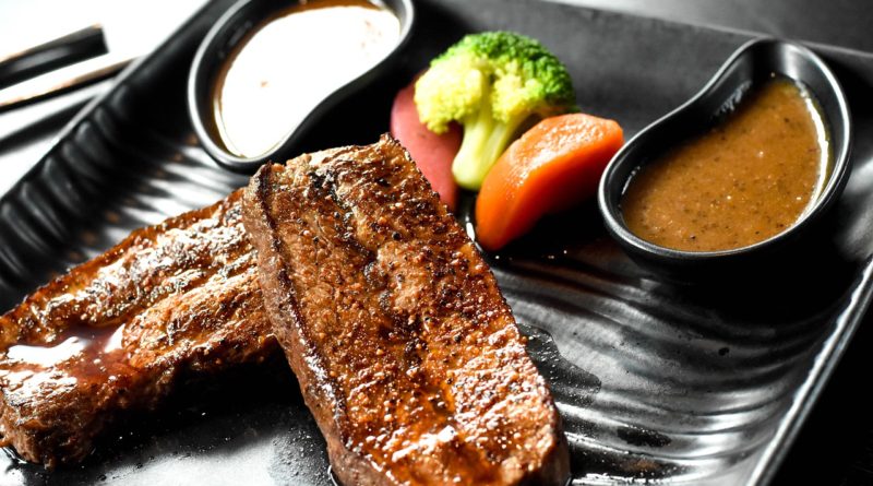 Meal Dish Cuisine Beef Steak  - NickyGirly / Pixabay