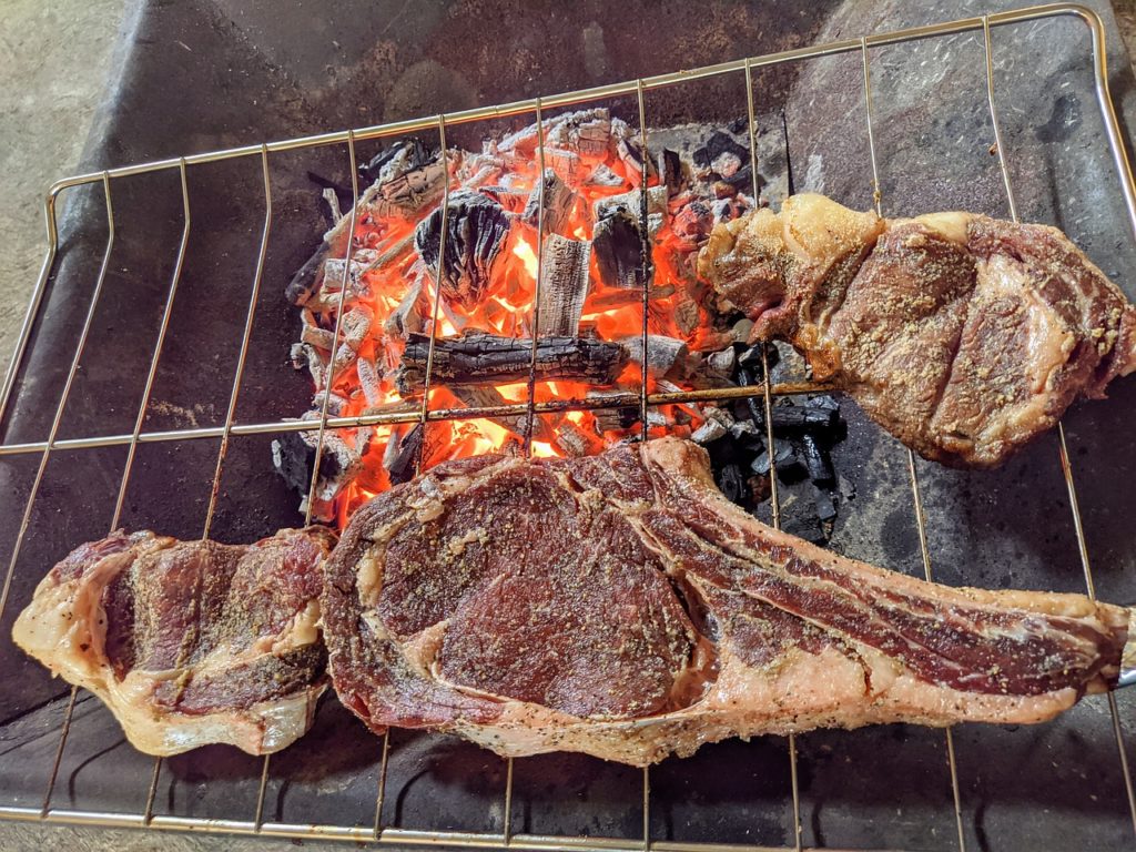 Meat Fire Roast Steak Grill - esau_1608 / Pixabay