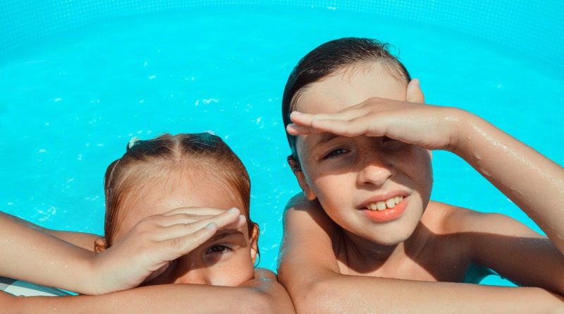 Pool Kids Swim Summer Vacation  - Victoria_Borodinova / Pixabay
