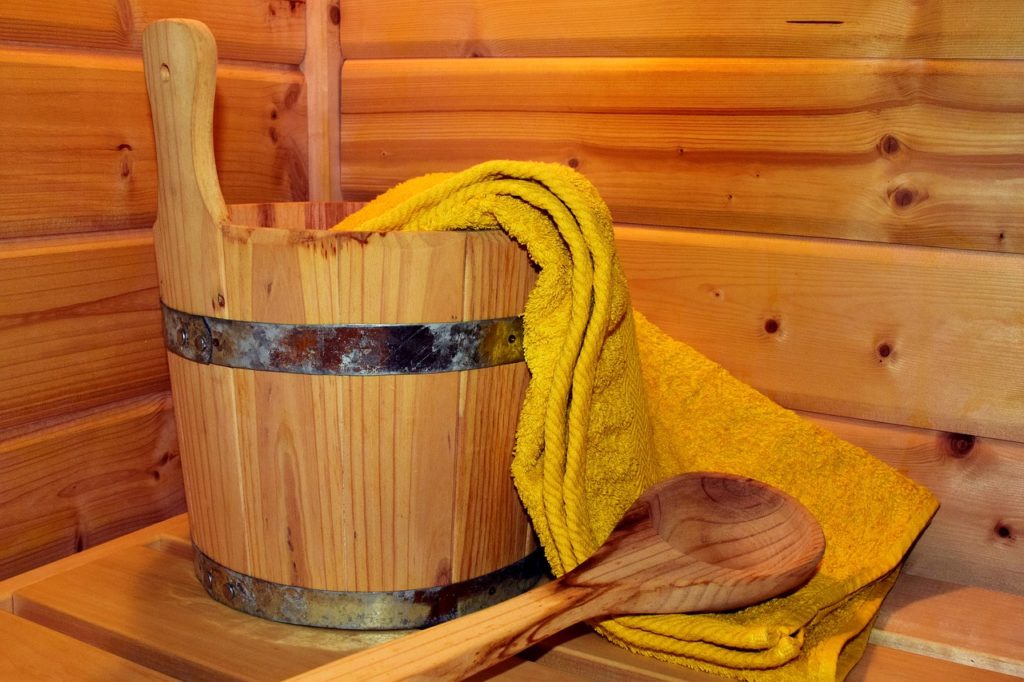Sauna Relax Wood Sauna Wellness - ulleo / Pixabay
