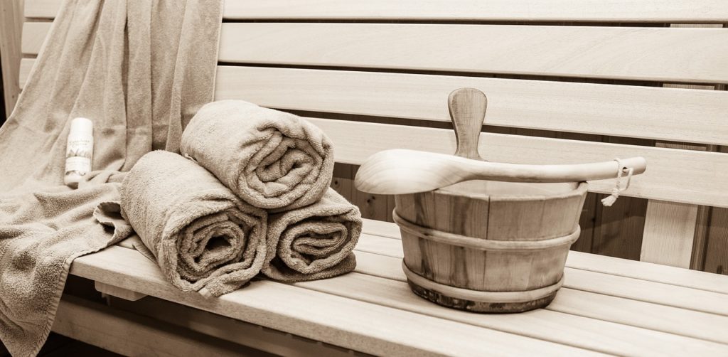 Sauna Relaxation Sweating Bath - KSchlott / Pixabay