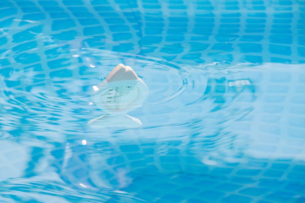 Summer Pool Water Sparkling - Kathas_Fotos / Pixabay