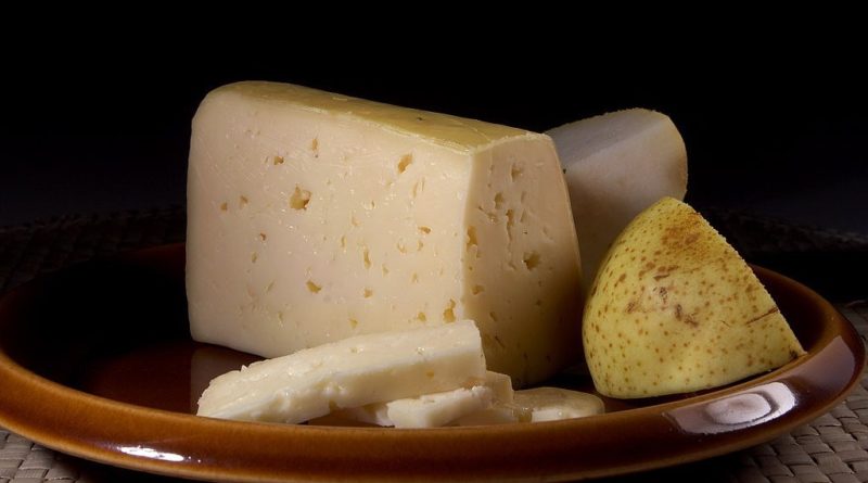Tilsit Cheese Milk Product Food  - PDPhotos / Pixabay