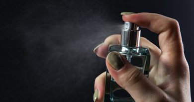 Eau De Toilette Perfume Spray  - AVAKAphoto / Pixabay