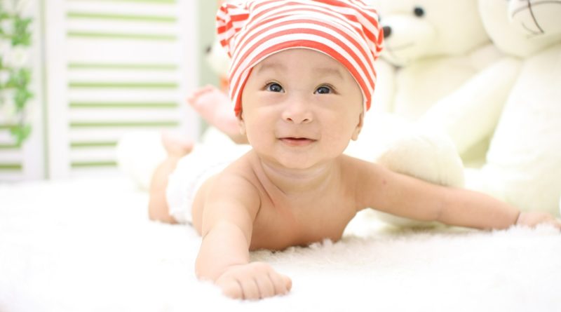 Baby Cute Child Lying Adorable - dinhnguyenungdung0 / Pixabay