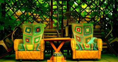 Armchair Arbor Rest Idyll Green  - staboslaw / Pixabay
